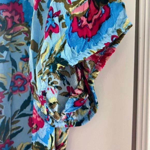 Intro. Blue and Red Floral Women's Top - Picture 2 of 7